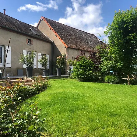 15Mn De Vichy Le Colombier Studio Climatisation Parking Prive
