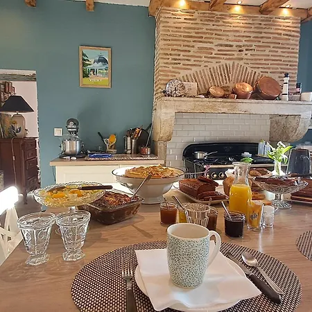Appartement Le Colombier Vichy Gite 3 Etoiles Parking *