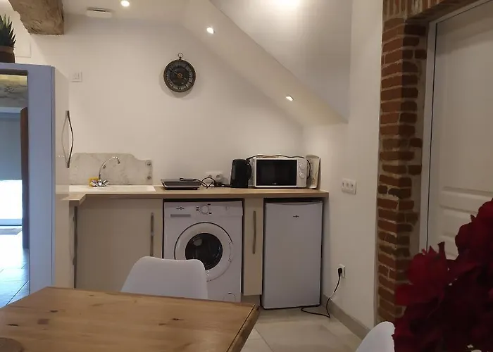 Proche De Le Colombier Confort Parking Prive Vichy